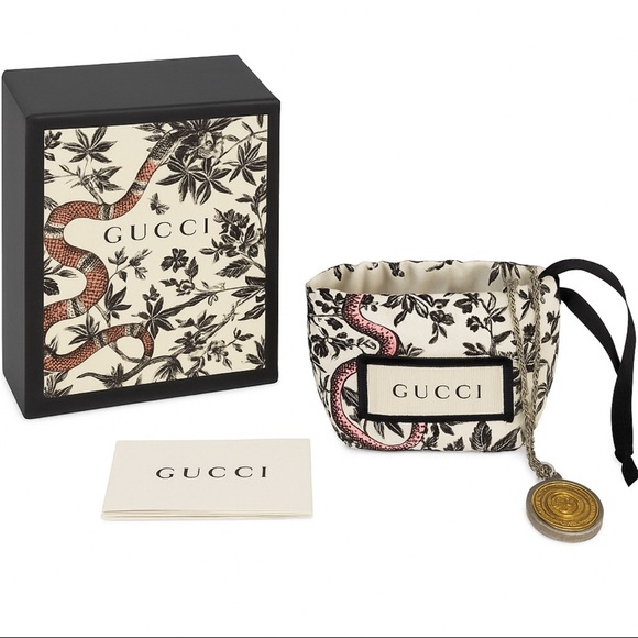 Gucci Gold Logo Pendant Necklace with Box/Dust Bag – Limited Snake Packaging - Picture 1 of 9